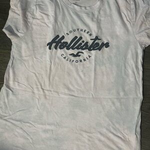 Hollister Gray Graphic T-Shirt